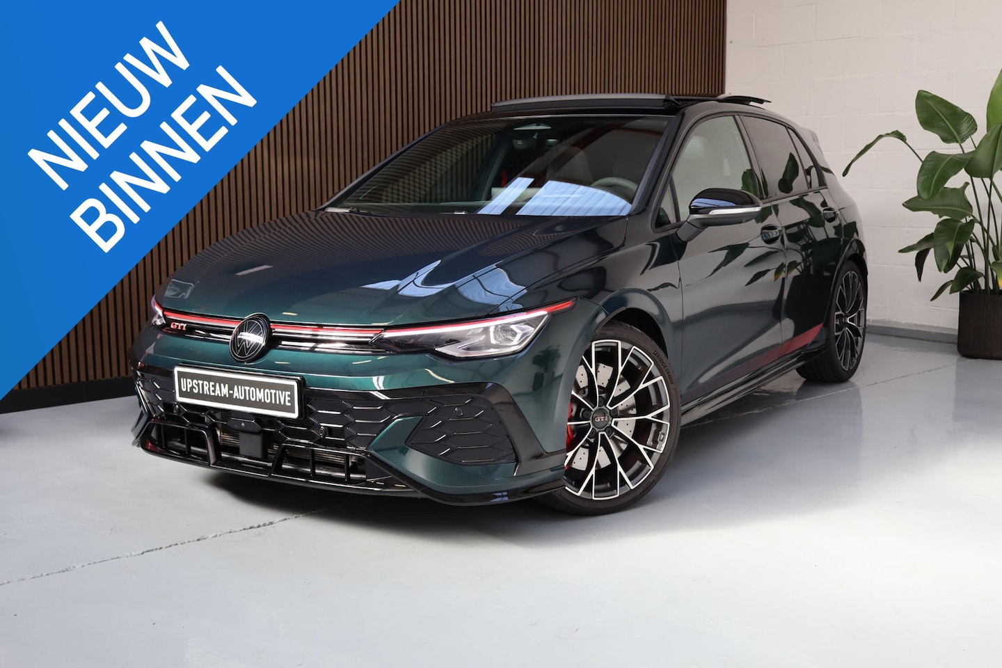 Volkswagen Golf - 2.0 TSI GTI Clubsport Edition 50 Performance | Akrapovic R-Performance exhaust | Pano - AutoWereld.nl