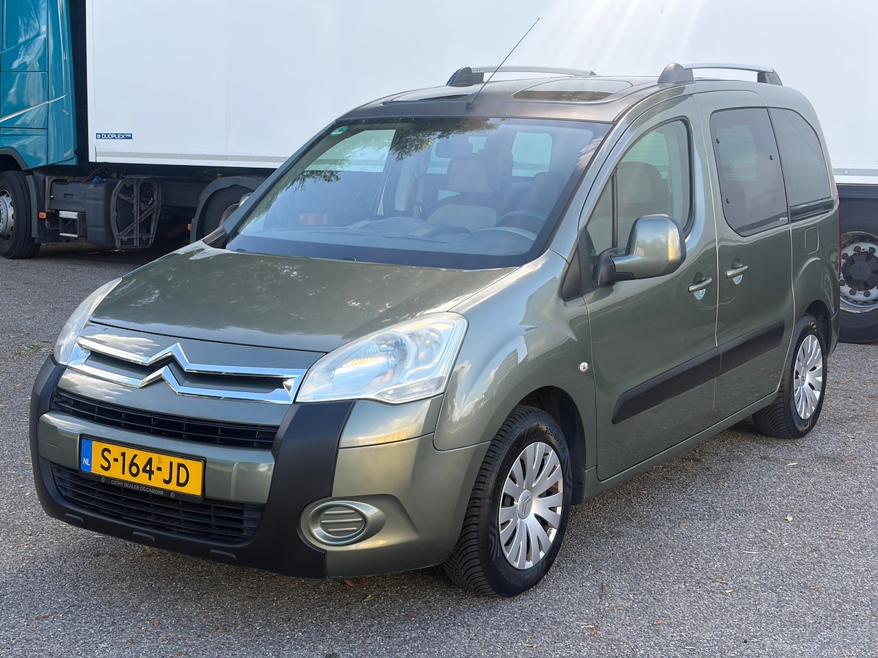 Citroën Berlingo - 1.6 VTi Multispace Airco! Pano Dak! 134DKM! - AutoWereld.nl