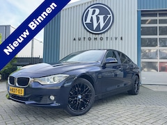 BMW 3-serie - 320i High Executive Aut / Bi Xenon / Gr Navi /PDC Org NL Auto / N.A.P. Ketting v.v