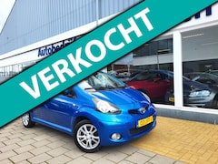 Toyota Aygo - 1.0-12V Dynamic Blue / Airco / Android Auto & Apple Carplay /