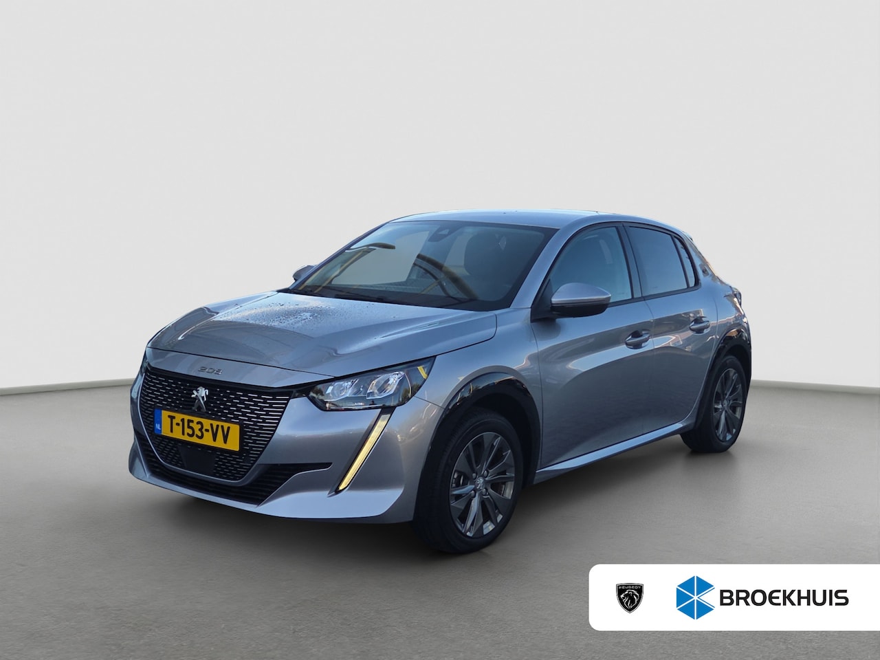 Peugeot e-208 - EV Allure 50 kWh 91,5% SOH | Camera | Parkeersensoren | LED | Carplay/android auto | - AutoWereld.nl