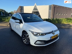 Volkswagen Golf - 2.0 TDI Active Business | Automaat | Panorama dak | Digitaal Cockpit | Camera | IQ Light