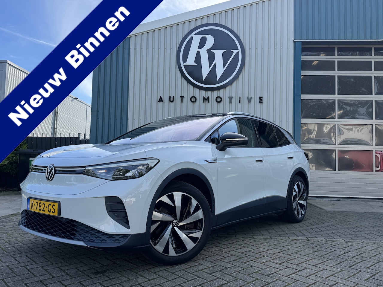 Volkswagen ID.4 - First 77 kWh Soh 91.43% Apple Carplay / LED / Camera / Adaptive / Trekhaak /Org NL Auto! - AutoWereld.nl