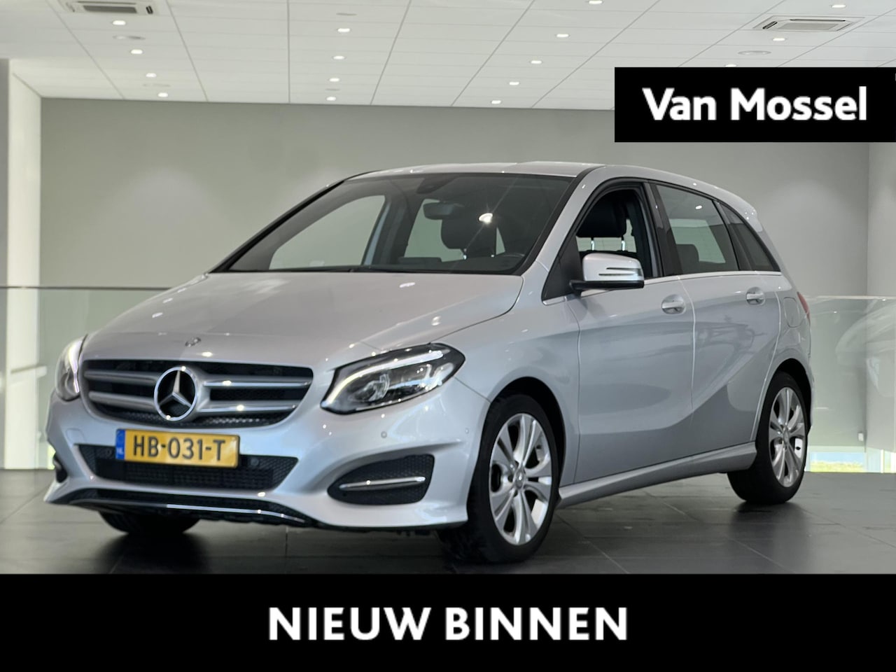 Mercedes-Benz B-klasse - 180 Ambition | Trekhaak | Navi | Led Koplampen | Parkeersensoren | - AutoWereld.nl