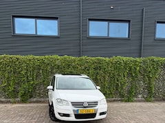 Volkswagen Touran - 1.4 TSI Highline