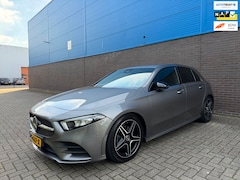 Mercedes-Benz A-klasse - 180 Business Solution AMG Night Upgrade | Dealer OH | Sfeerverlichting | Front/Lane Assist