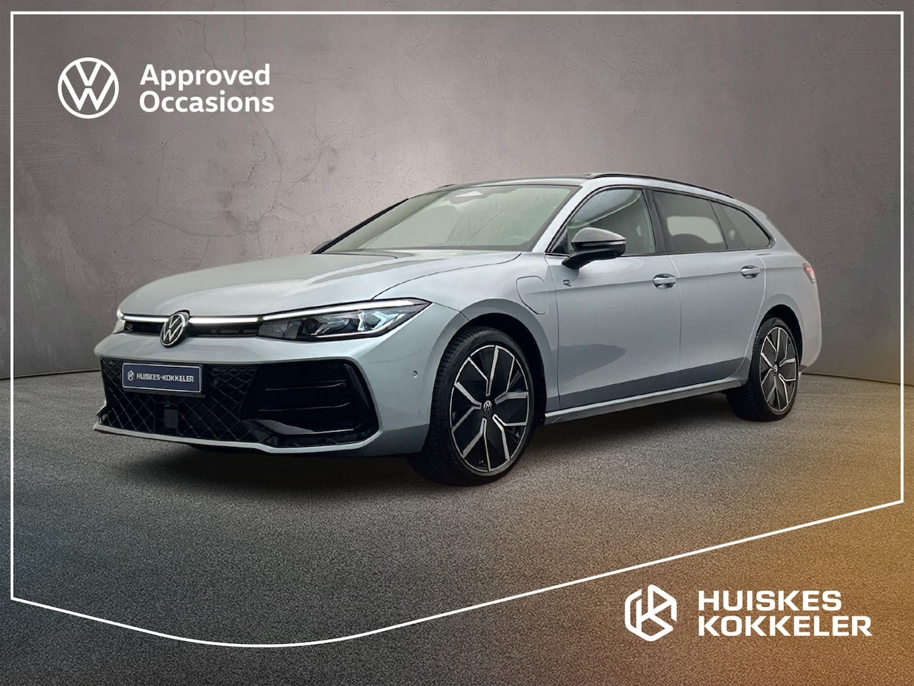 Volkswagen Passat Variant - R-Line Edition 1.5 TSI eHybrid 272pk DSG Automaat Trekhaak, Panoramadak, Lederen bekleding - AutoWereld.nl