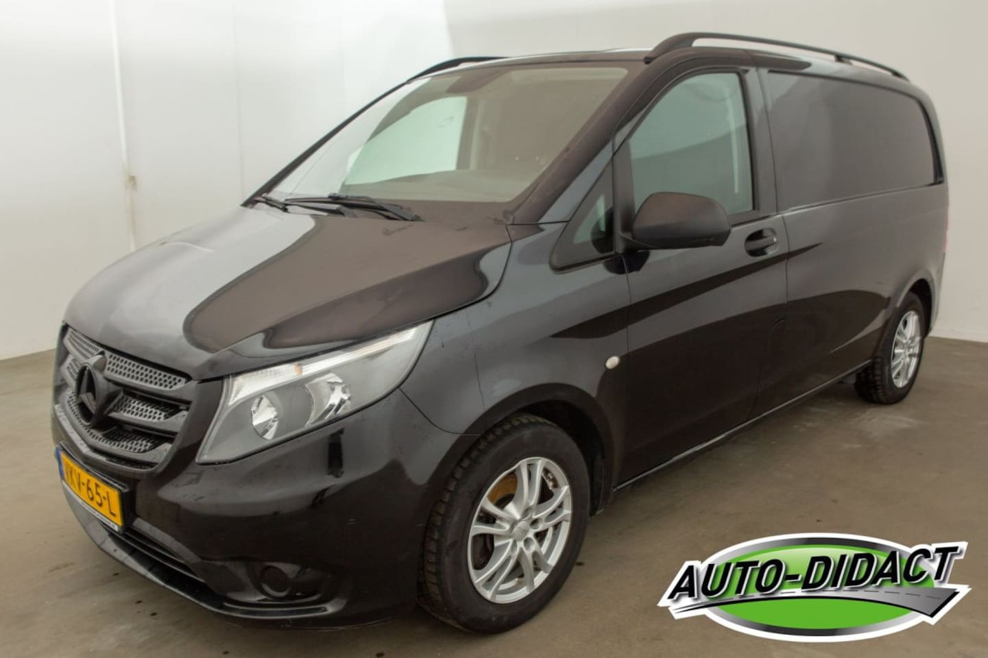 Mercedes-Benz Vito - 111 CDI Airco MOTORSCHADE - AutoWereld.nl