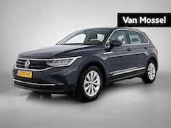 Volkswagen Tiguan - 1.5 TSI Life Business | 131 PK | Apple Carplay / Android Auto | Achteruitrijcamera | Adapt
