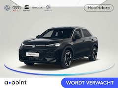 Volkswagen T-Roc - 1.5 eTSI R-Line 150 PK DSG | Navigatie Trekhaak | Parkeercamera | Matrix LED Koplampen | K
