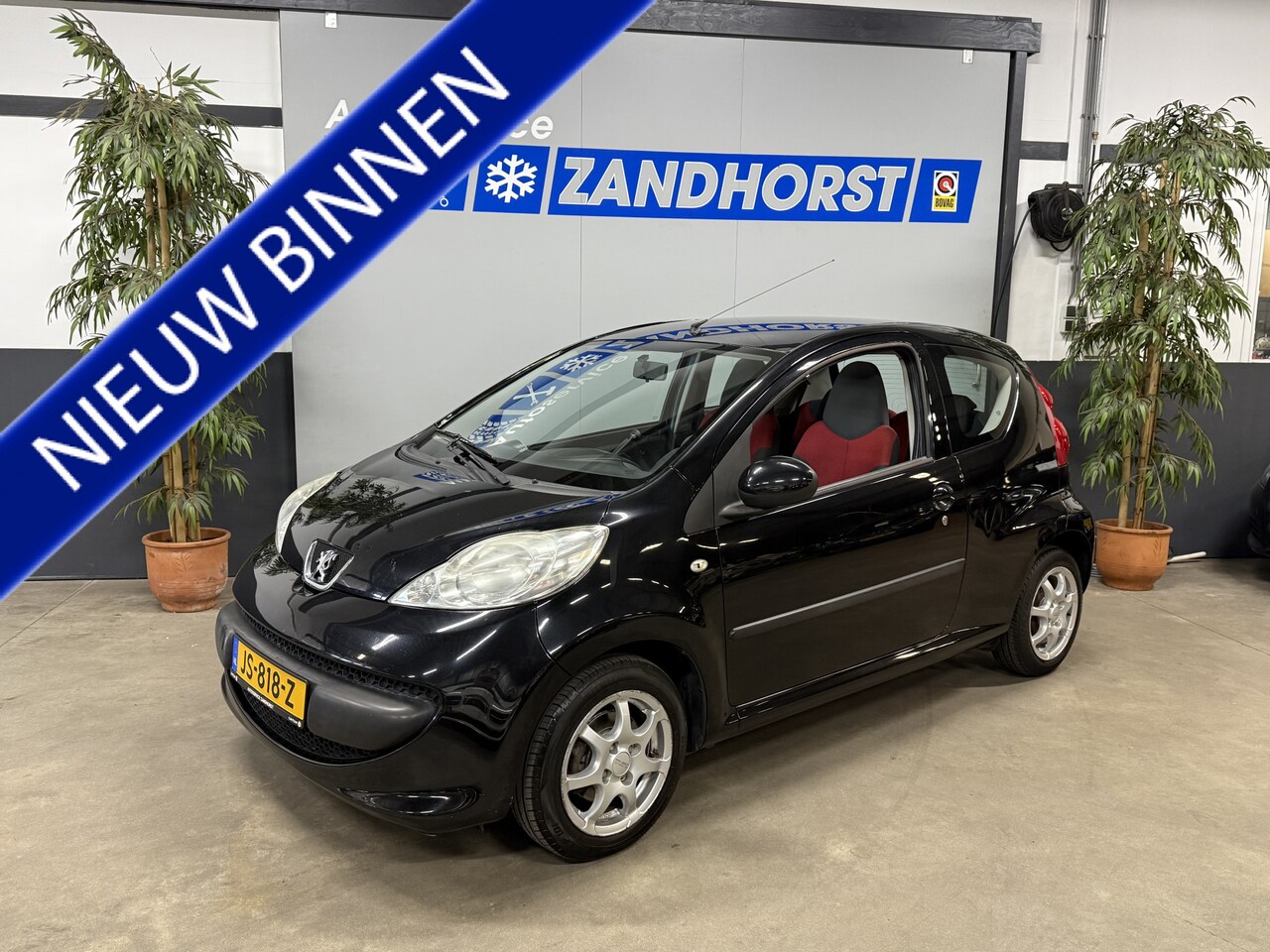 Peugeot 107 - 1.0-12V XR APK TOT 23-07-2027 - AutoWereld.nl
