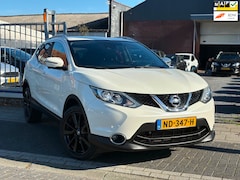 Nissan Qashqai - 1.2 Tekna | 19” LMV | Lederen bekleding | A.Camera + rondom zicht |