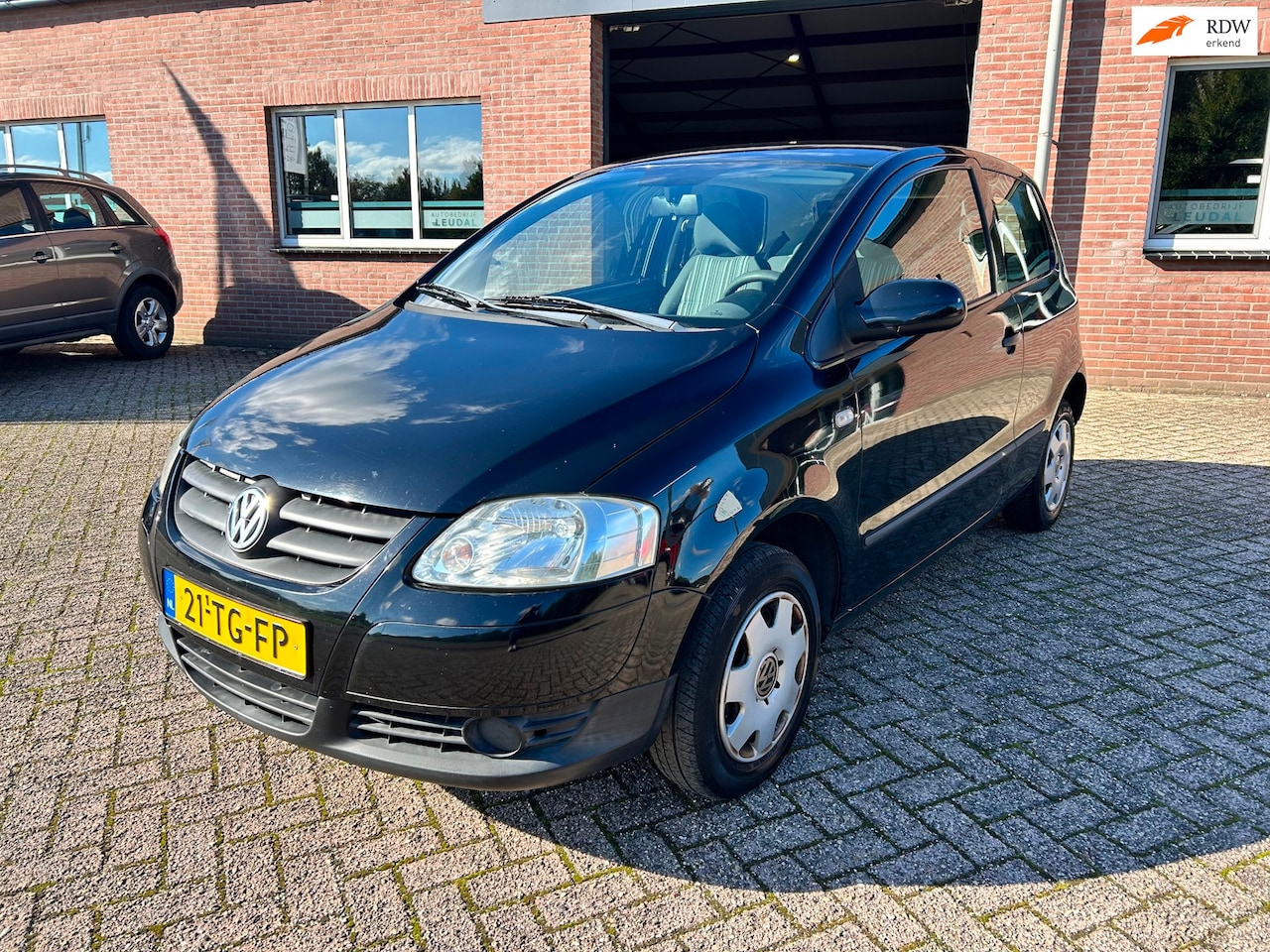 Volkswagen Fox - 1.2 Trendline // Nieuwe APK // Airco - AutoWereld.nl