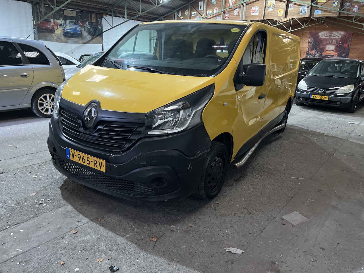 Renault Trafic - 1.6 dCi T29 L2H1 Comfort Energy Rondom schades (zie foto,s) Druklager koppeling defect. - AutoWereld.nl