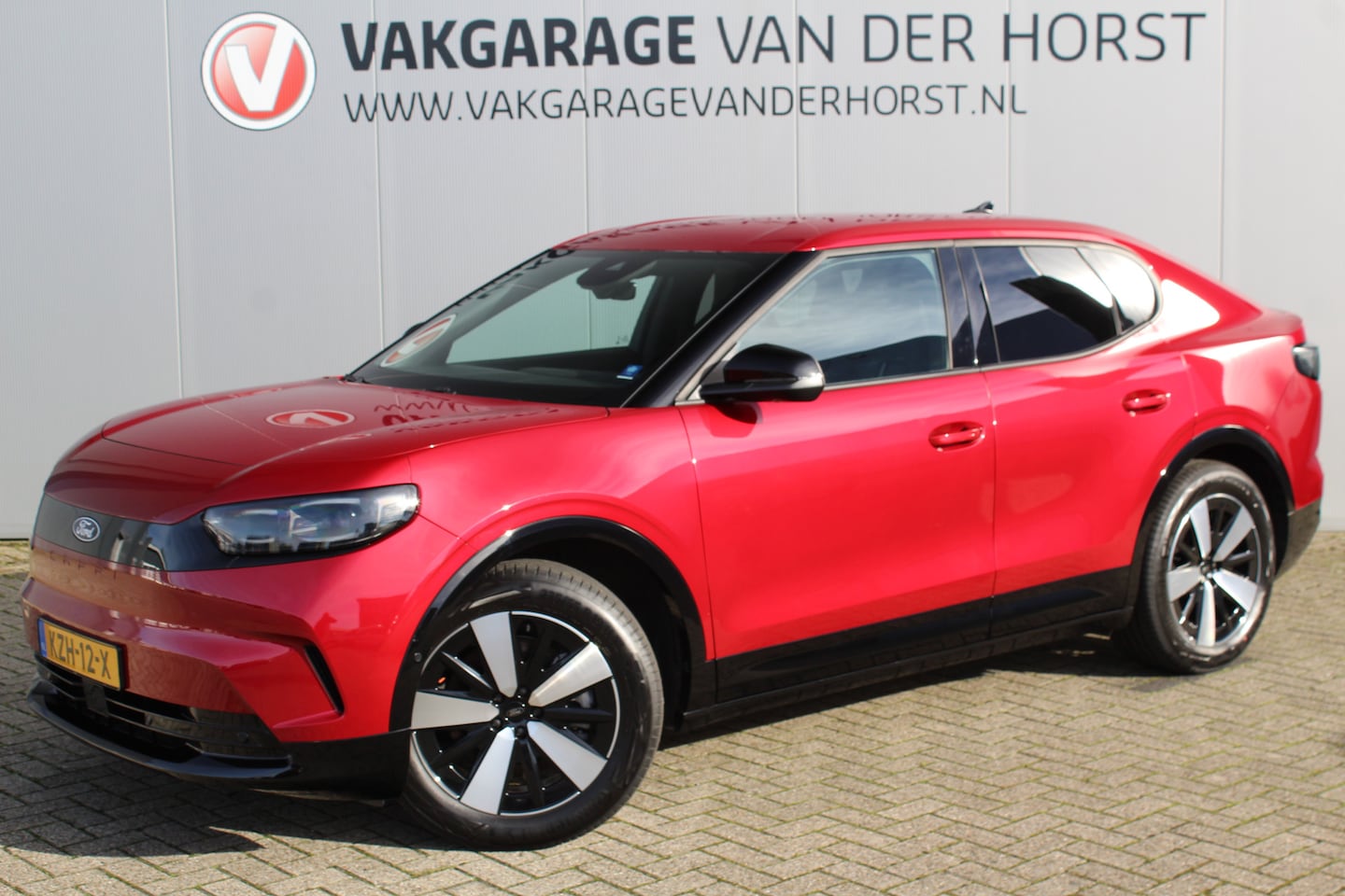 Ford Capri - Extended Range RWD 77kWh ELEKTRISCH ! Nov. 2025, slechts 2.500km ! Camera, adapt. cruise c - AutoWereld.nl