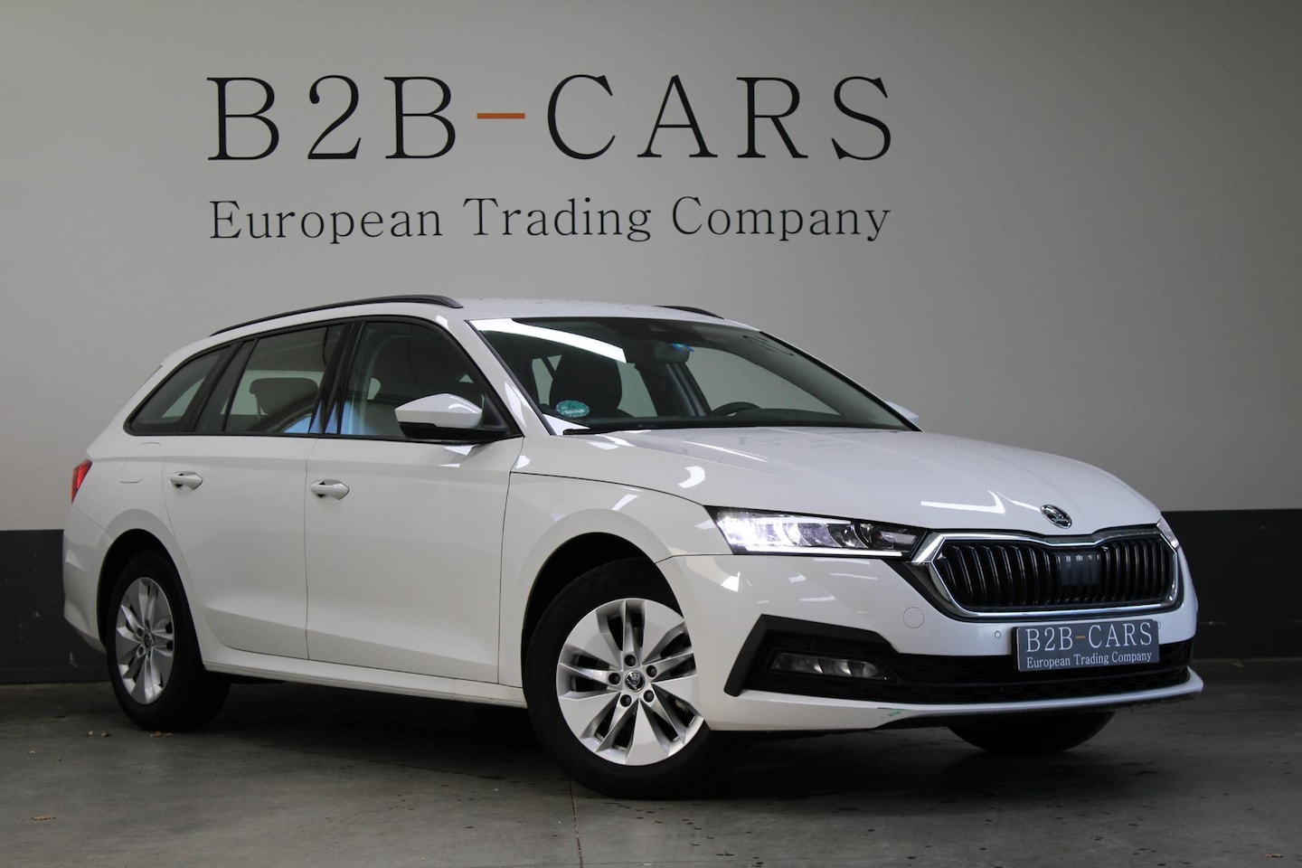 Skoda Octavia Combi - 1.0 e-TSI | Virtual | LED | Trekhaak | Navi - AutoWereld.nl