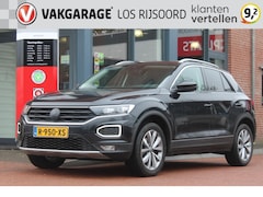 Volkswagen T-Roc - 1.5 TSI Aut. *Business* | Trekhaak | Camera | Adaptive Cruise Control | Carplay | Climate