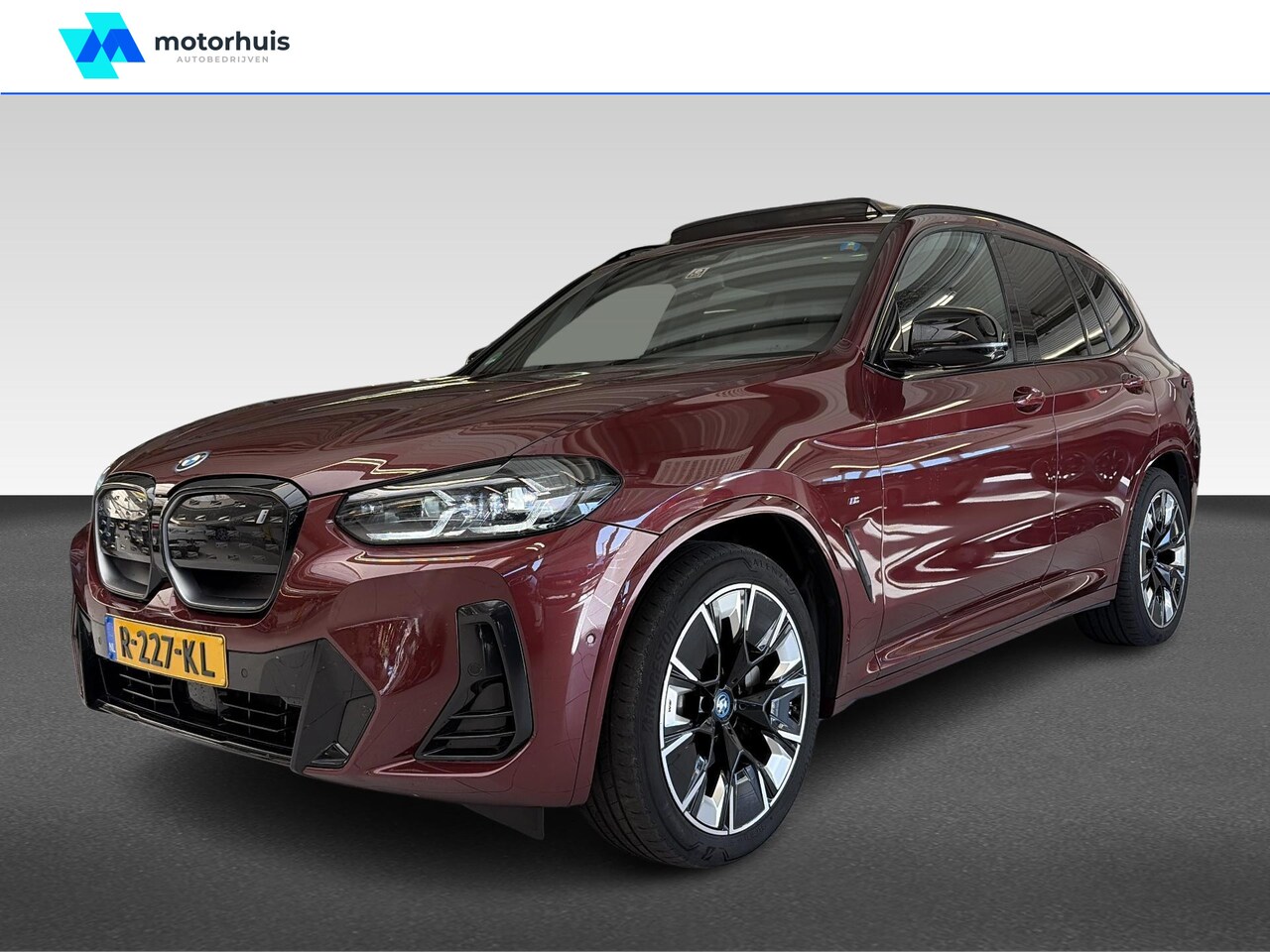 BMW iX3 - High Executive 80 kWh Schuifdak | AppleCarplay | 360gr Camera | Metaalkleur | Navigatiesys - AutoWereld.nl