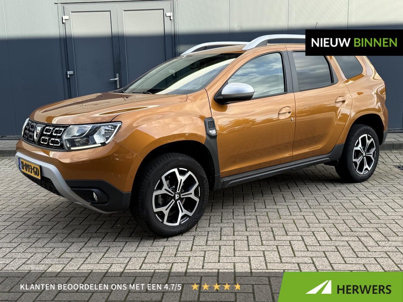 Dacia Duster - 1.3 TCe Prestige / Navigatie / Camera / Bluetooth / Trekhaak / Dodehoek detectie / Airco / - AutoWereld.nl