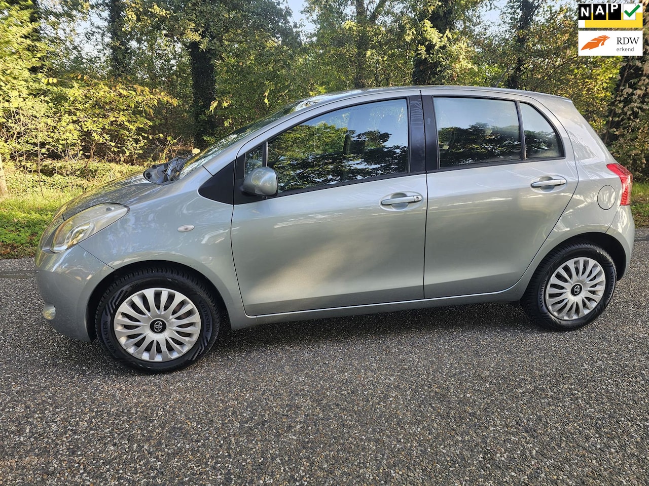 Toyota Yaris - 1.3 VVTi Sol MMT 1.3 VVTi Sol MMT - AutoWereld.nl