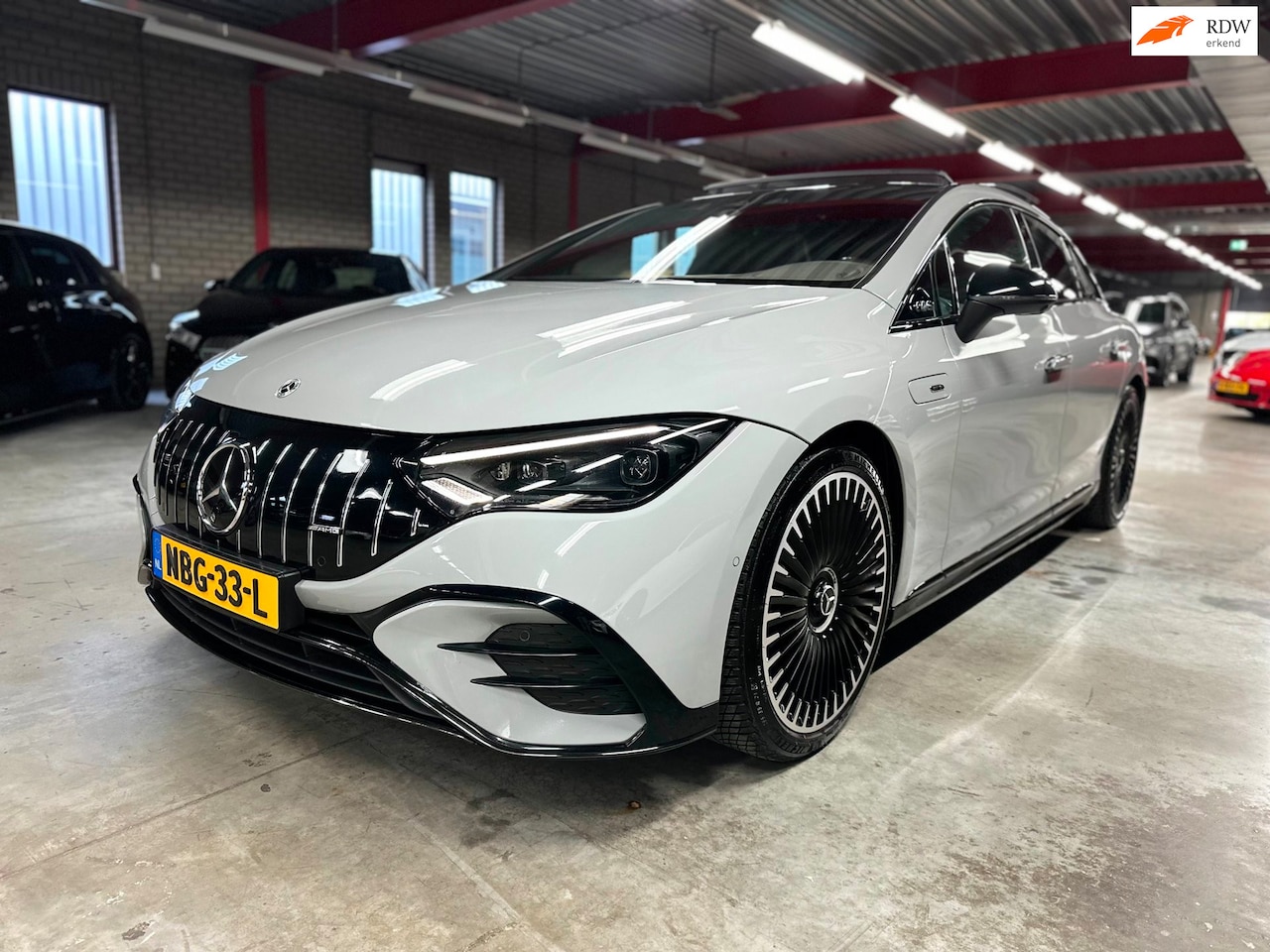 Mercedes-Benz EQE - AMG 53 4MATIC+ Pano, Hyperscreen, BTW! - AutoWereld.nl