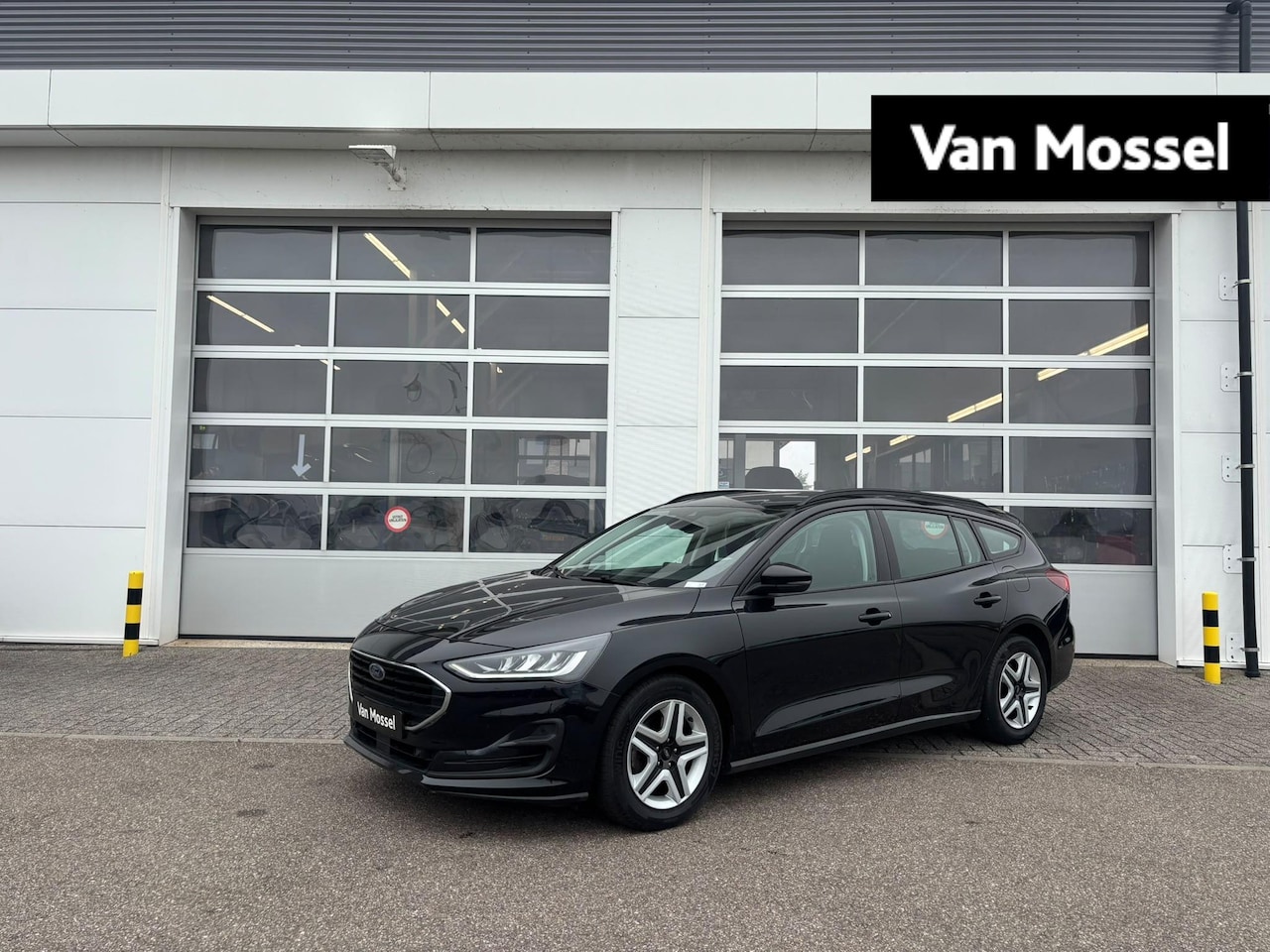 Ford Focus Wagon - 1.0 EcoBoost 92kW Aut. Connected | Apple Carplay / Android Auto | Cruisecontrol | Parkeers - AutoWereld.nl