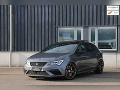 SEAT Leon - 2.0 TSI CUPRA 300 Kuipstoelen Brembo Pano Keyless DCC Maxxton ACC PDC
