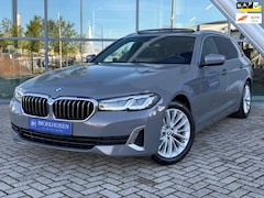BMW 5-serie Touring - 520i High Executive Edition 184pk Panoramadak / Elekt Trekhaak / Camera