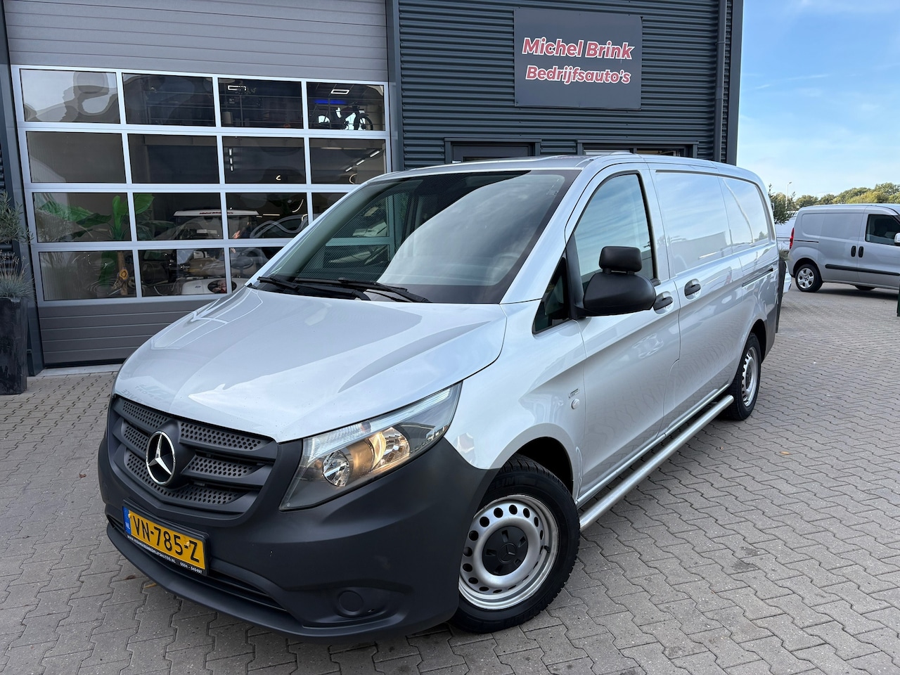 Mercedes-Benz Vito - 111 CDI Lang 2 Schuifdeuren - AutoWereld.nl