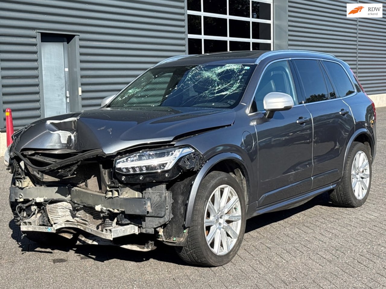 Volvo XC90 - 2.0 T8 Twin Engine AWD Inscription R design | 7 persoons | Memory seats | Panoramadak | Tr - AutoWereld.nl