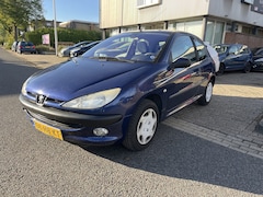 Peugeot 206 - 1.4 Gentry Clima Apk 22-11-2027