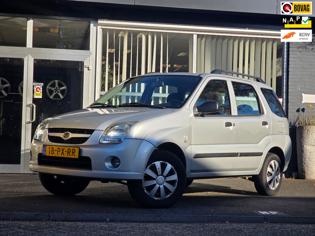 Suzuki Ignis - 1.3-16V GLS / AIRCO / PDC / NAP - AutoWereld.nl