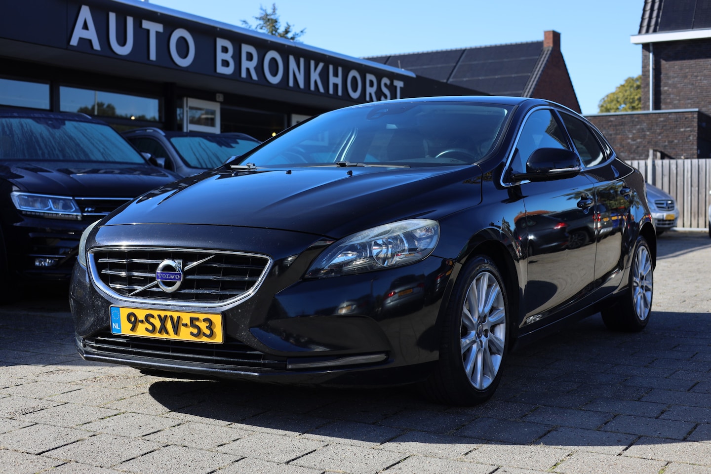 Volvo V40 - 1.6 D2 I NAVI I CRUISE I AIRCO I 17 INCH - AutoWereld.nl