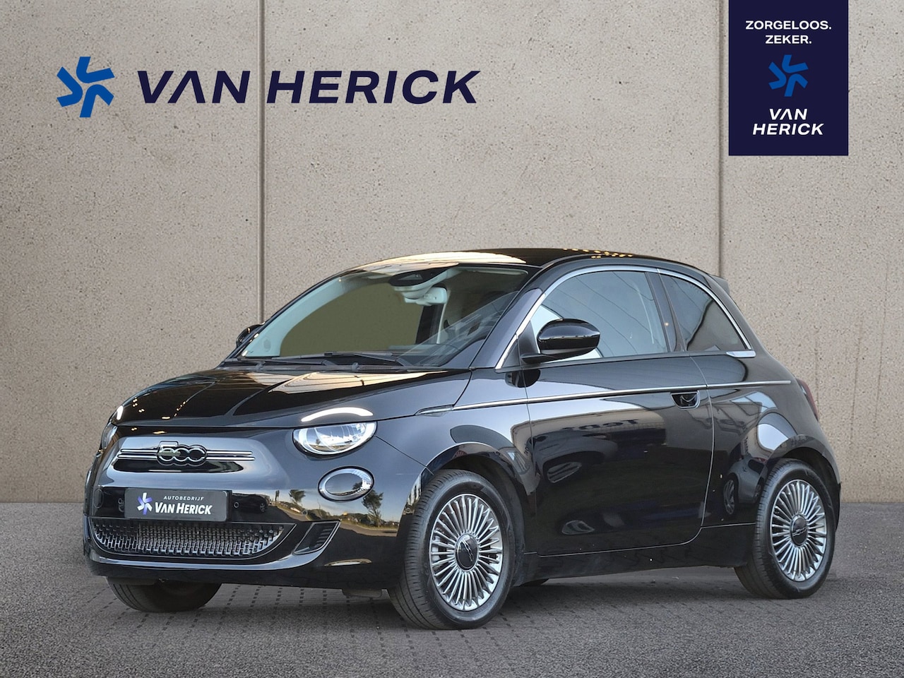 Fiat 500 - 42 kWh 118PK | Keyless | Stoelverwarming | Achteruitrijcamera | Blind Spot - AutoWereld.nl