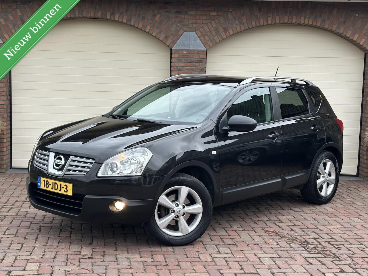 Nissan Qashqai - 2.0i Tekna LPG-G3 Leder Panorama Camera Trekhaak - AutoWereld.nl