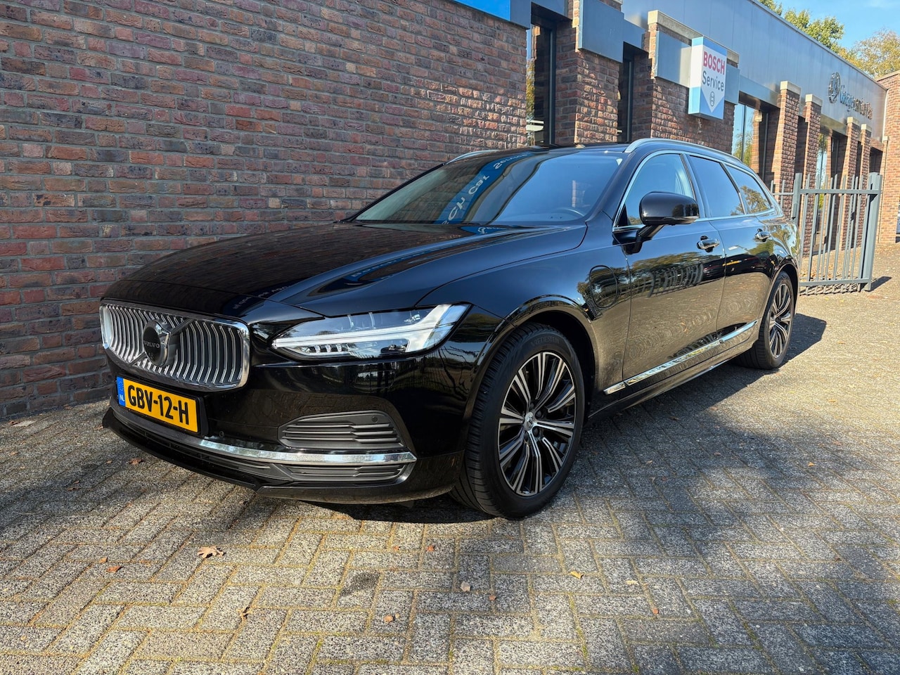 Volvo V90 - 2.0 T6 AWD Inscription|Trekhaak|360 Camera|Leder - AutoWereld.nl