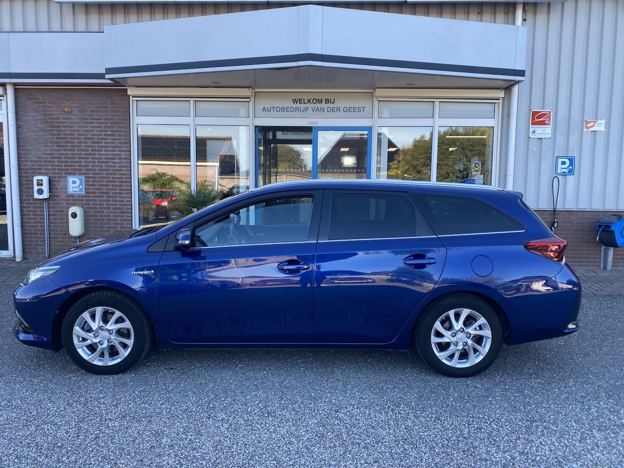 Toyota Auris - 1.8 Hybrid Dynamic 1.8 Hybrid Dynamic - AutoWereld.nl