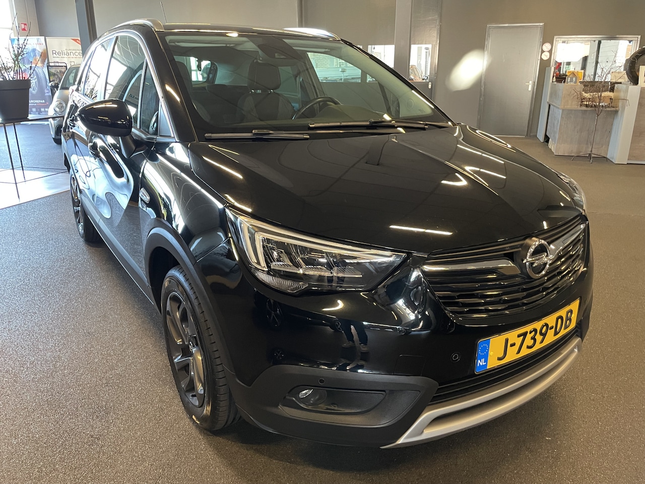 Opel Crossland X - 1.2 Turbo Edition AUTOMAAT 2020 NAVIGATIE-ACHTERUITRIJCAMERA-CLIMATE CONTROL-ACHTERBANK VE - AutoWereld.nl
