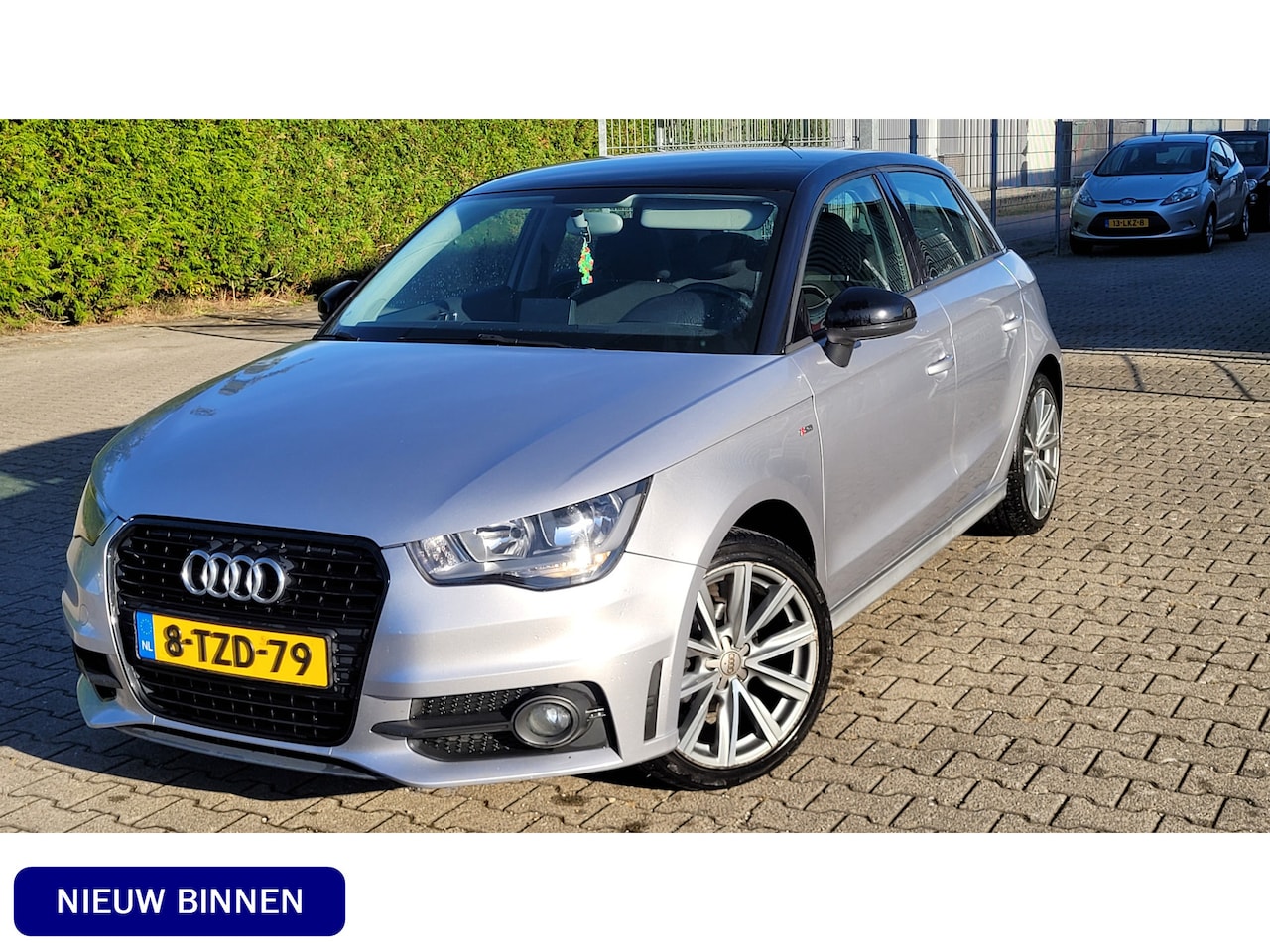 Audi A1 Sportback - 1.2 TFSI Admired S-Line Navi Cruise 17 Inch - AutoWereld.nl