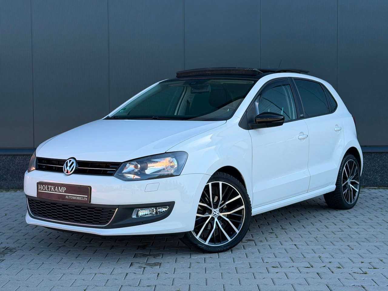 Volkswagen Polo - 1.2 TSI STYLE | PANO | CRUISE | CARPLAY | STOELVERWARMING | NW KETTING - AutoWereld.nl