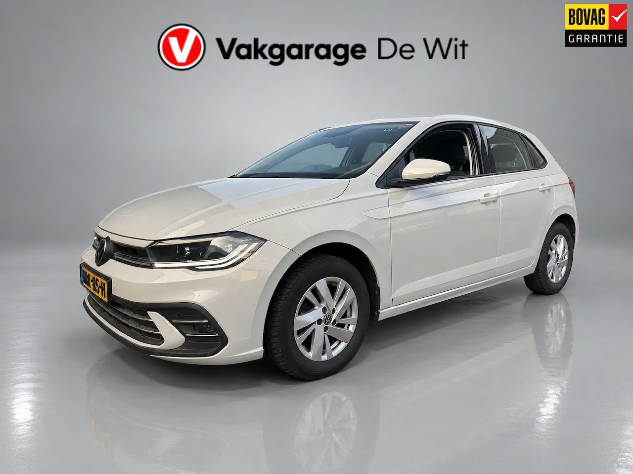 Volkswagen Polo - 1.0 TSI Style | IQ.Light Matrix | Stoelverwarming | Park Assist | Sfeerverlichting | App-C - AutoWereld.nl