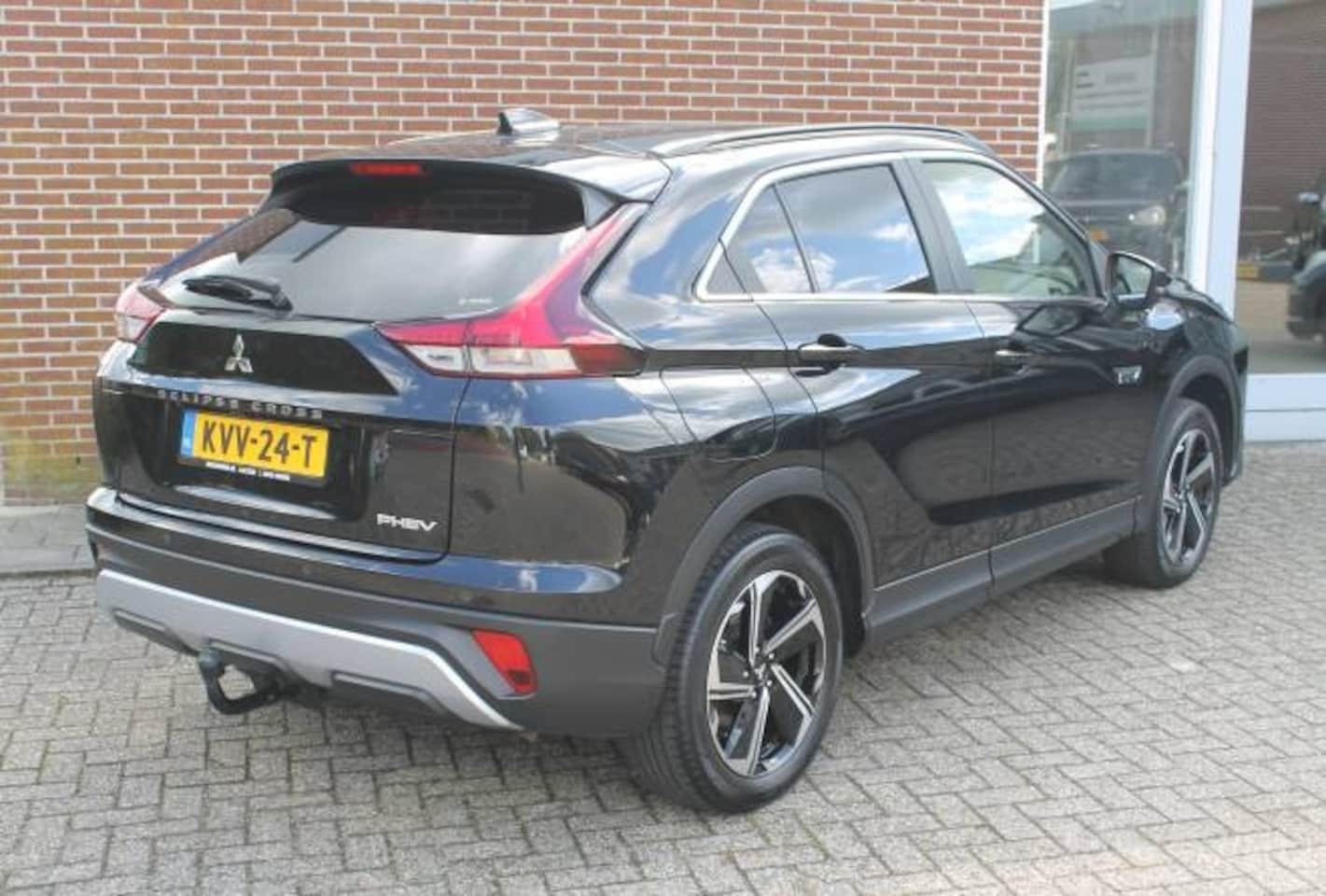 Mitsubishi Eclipse Cross - 2.4 PHEV Intense+ | RIJKLAAR | TREKHAAK