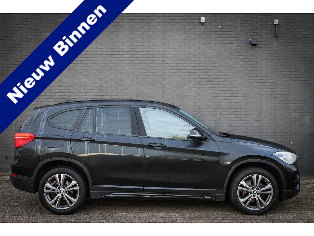 BMW X1 - sDrive18i Executive Net binnen-Nu al te bezichtigen - AutoWereld.nl