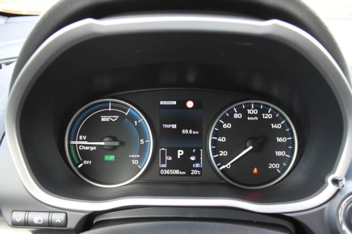 Mitsubishi Eclipse Cross - 2.4 PHEV Intense+ | RIJKLAAR | TREKHAAK