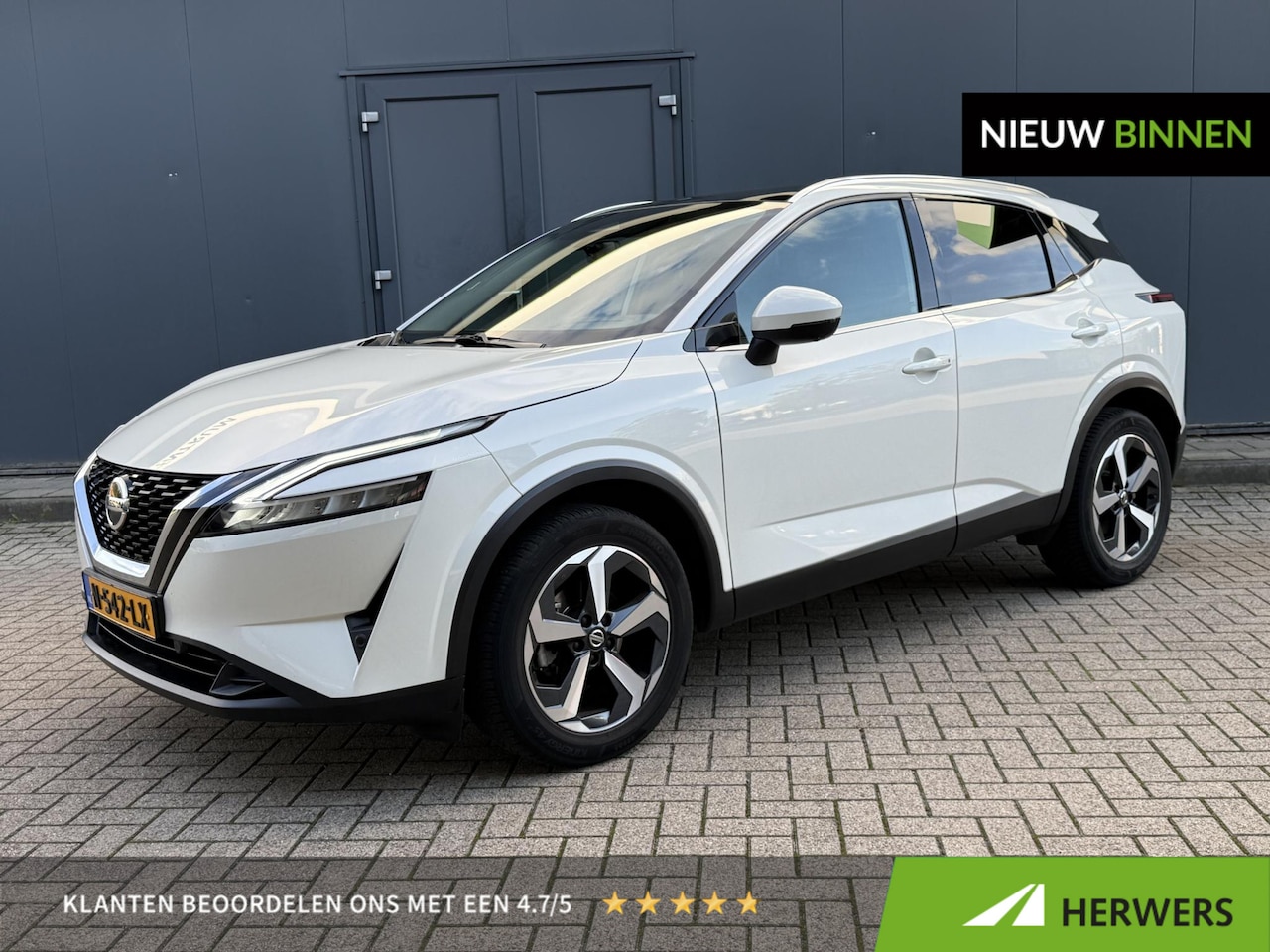 Nissan Qashqai - 1.3 MHEV Premiere Edition / Trekhaak / Panoramadak / Navigatie / Camera / Bluetooth / Crui - AutoWereld.nl