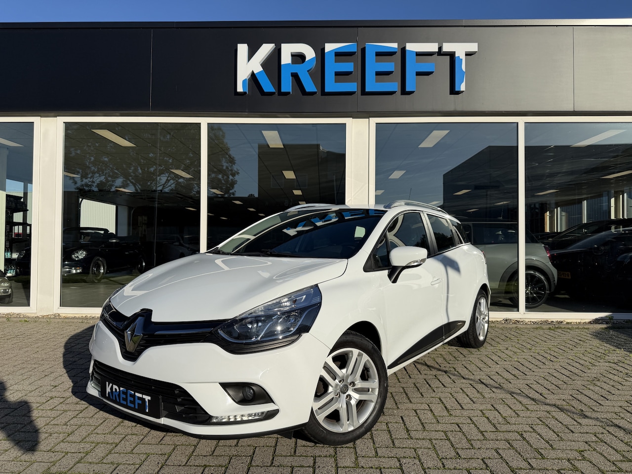 Renault Clio Estate - 0.9 TCe Zen Apple Carplay - AutoWereld.nl