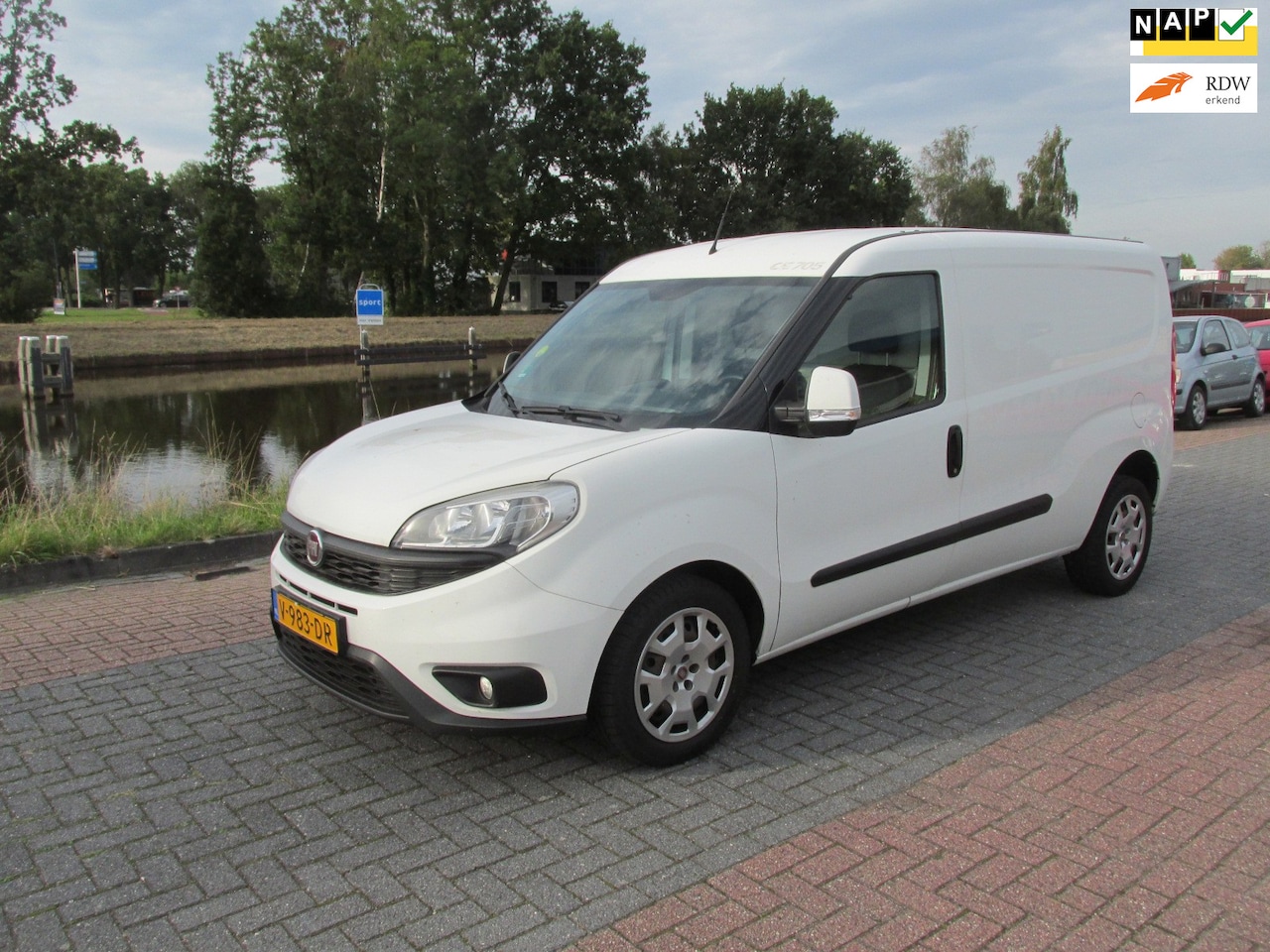 Fiat Doblò Cargo - 1.6 MJ L2H1 Maxi SX 105 pk Airco cruise nette auto - AutoWereld.nl