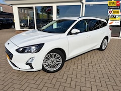 Ford Focus Wagon - 1.0 EcoBoost Hybrid Titanium X Business/ Carplay/ B&O/ Camera/ Led/ Stoel VW/ NAP