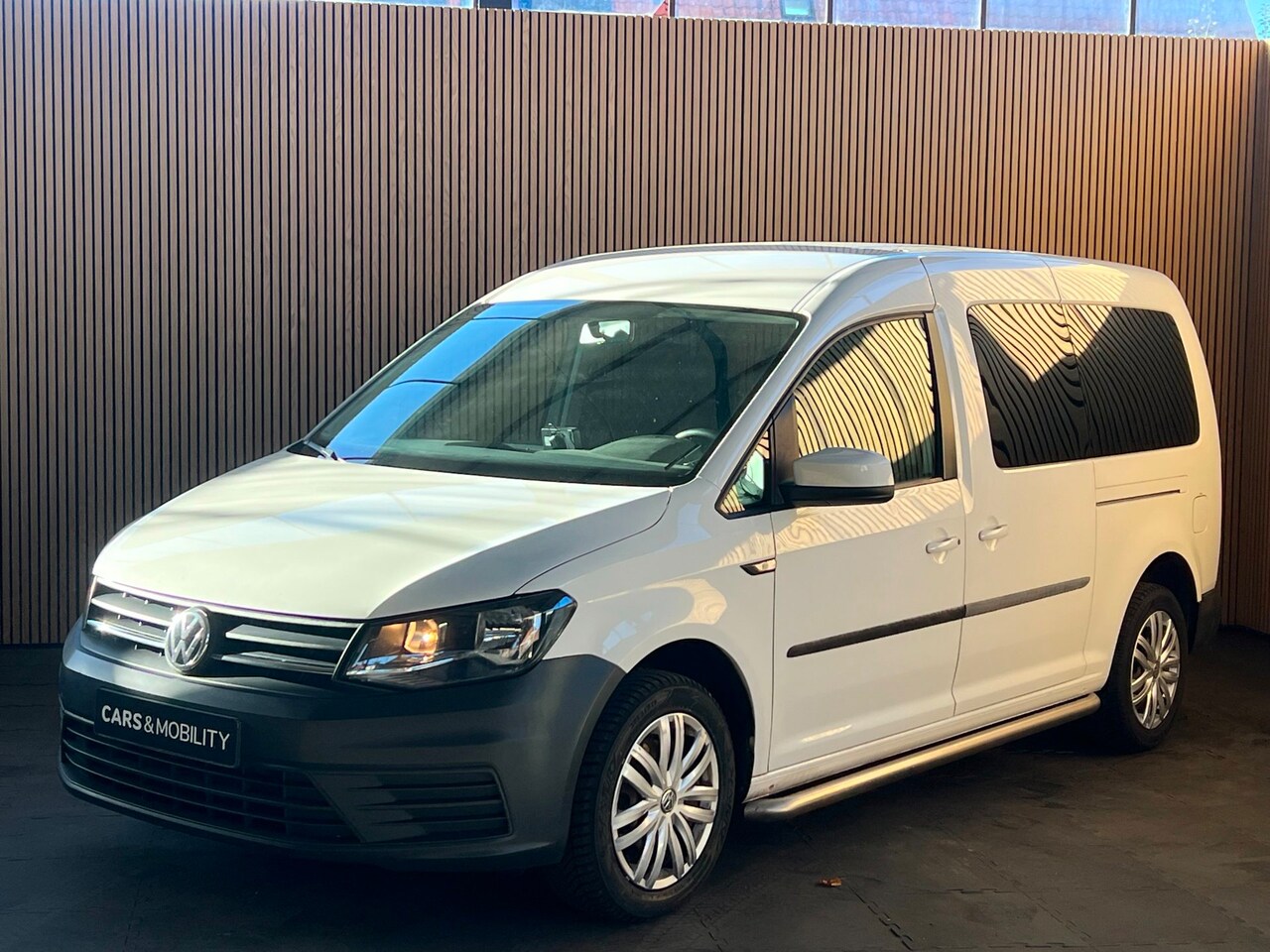 Volkswagen Caddy - 2.0 TDI Trendline | Rolstoel | ook als taxi - AutoWereld.nl