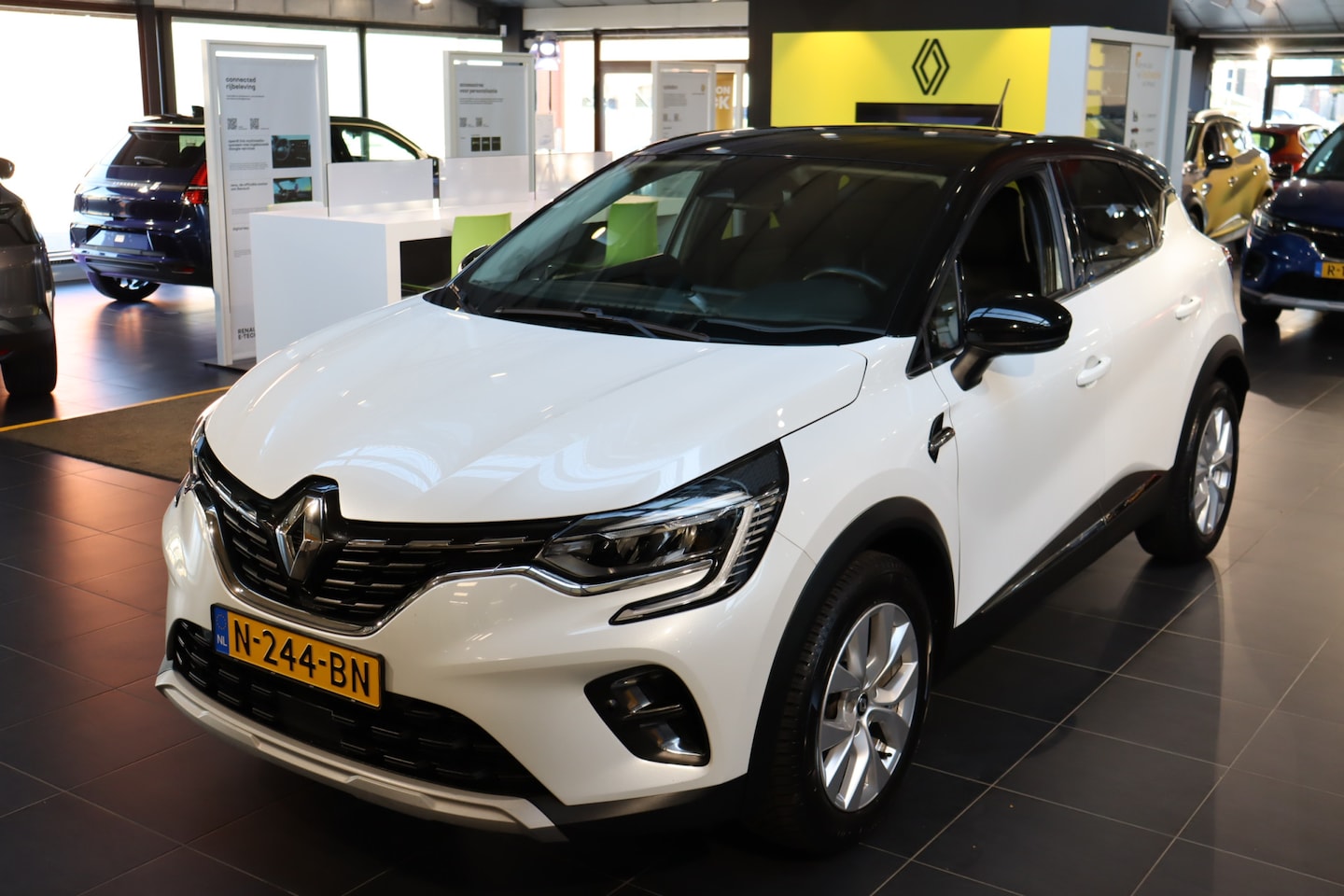 Renault Captur - TCe 90pk Intens - AutoWereld.nl